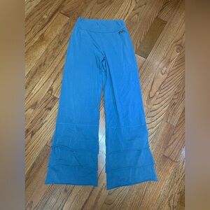 Matilda Jane Tiered Finn Pants Womens Sz M Ceil Blue Full Length Stretch Pull On